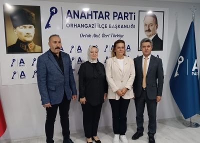 Anahtar Parti Orhangazi İlçe Teşkilatı Toplantısında Yoğun Katılım.